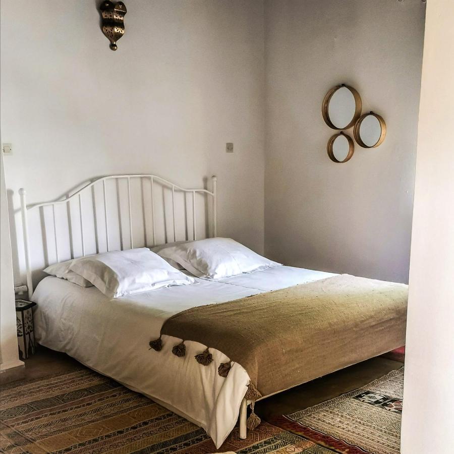 Out Of Medina Bed & Breakfast Есувейра Екстериор снимка