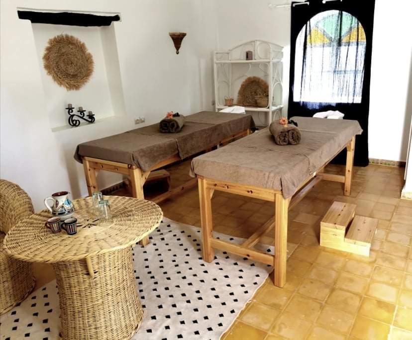 Out Of Medina Bed & Breakfast Есувейра Екстериор снимка