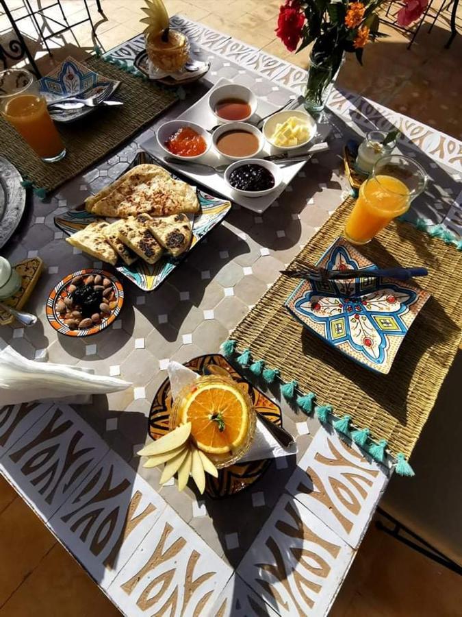 Out Of Medina Bed & Breakfast Есувейра Екстериор снимка